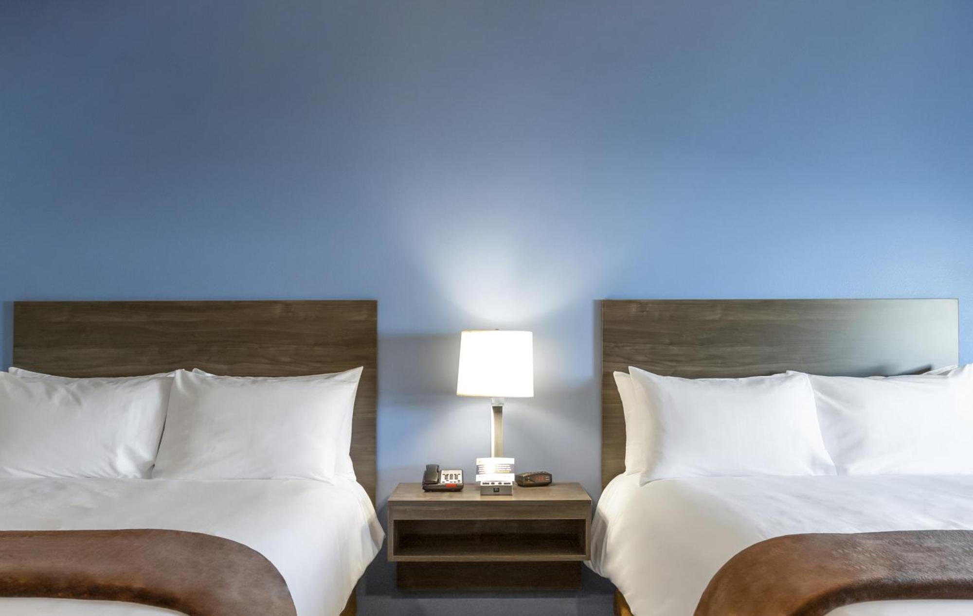 My Place Hotel-Mitchell Sd Екстер'єр фото